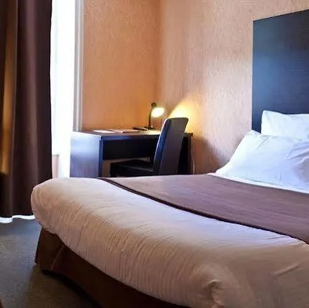 Hotel Logis Restaurant De La Poste 3*